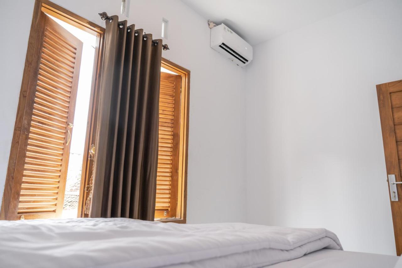 Azalia Homestay Yogyakarta Exterior foto